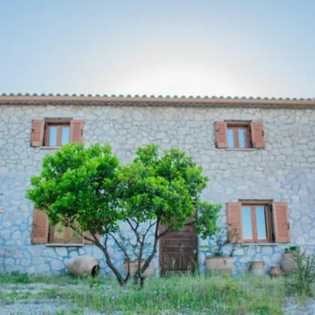 Villa Helen * Volímai